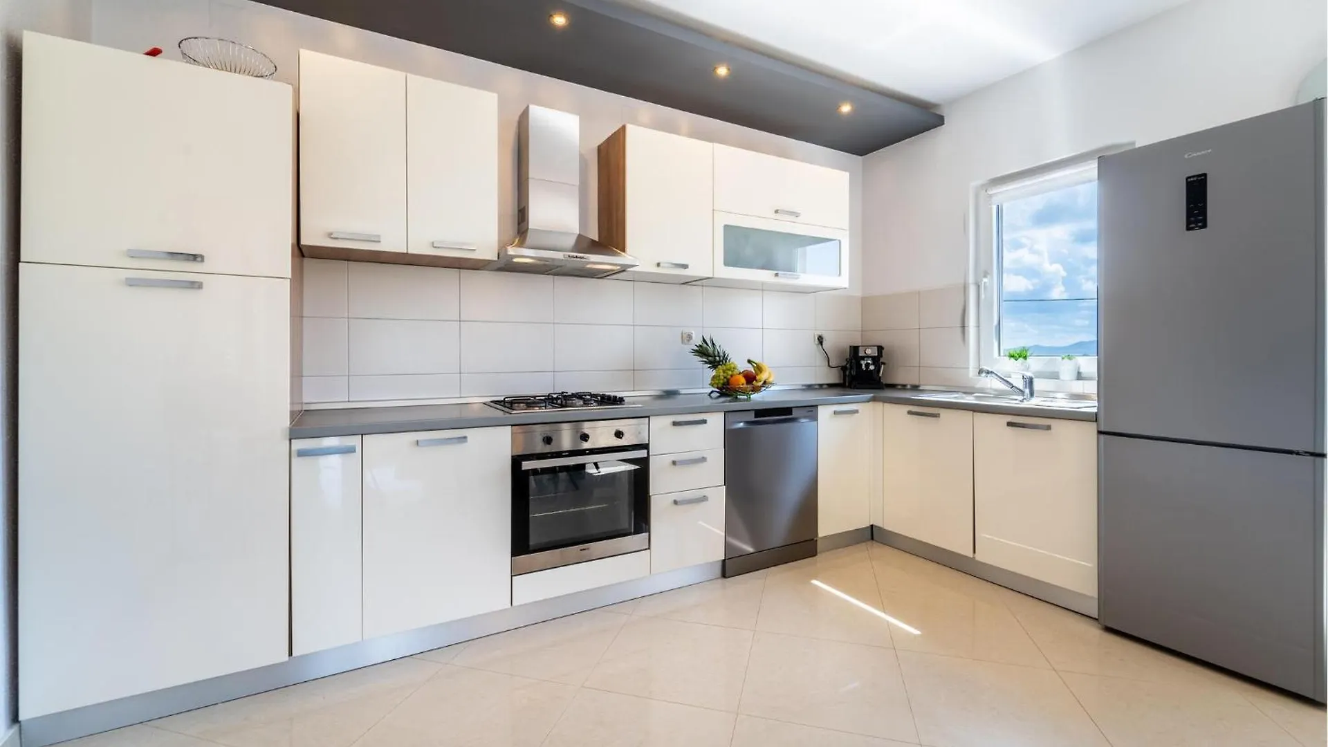 Cozy Home In Glavica With Kitchen Donje Rastane